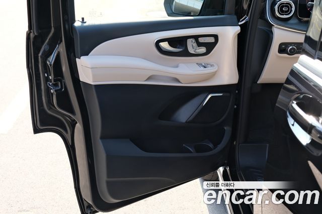 Mercedes-Benz V-Class 2025 thumb 8