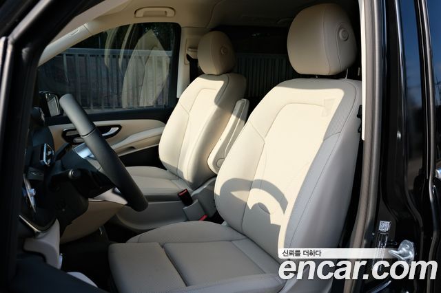 Mercedes-Benz V-Class 2025 thumb 9