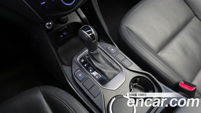 Hyundai Santa Fe 2015 thumb 9