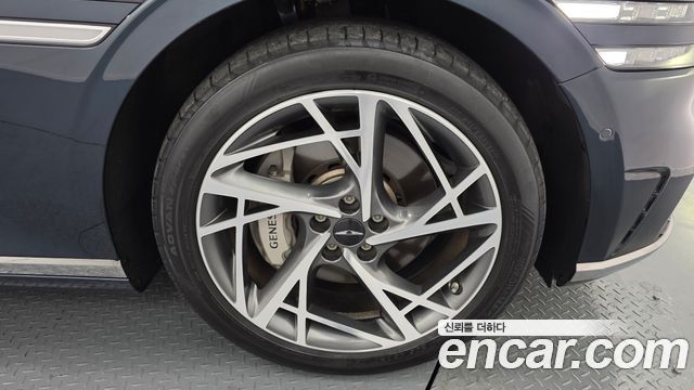 Genesis G90 2022 thumb 6