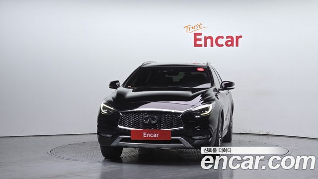 Infiniti QX30 2019 thumb 4