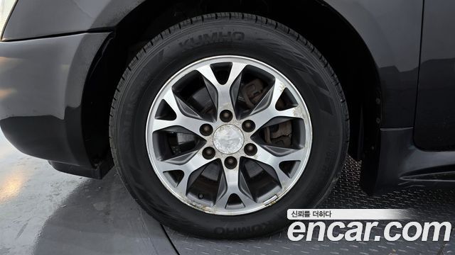 Kia Carnival 2013 thumb 6