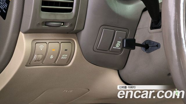 Kia Carnival 2013 thumb 12