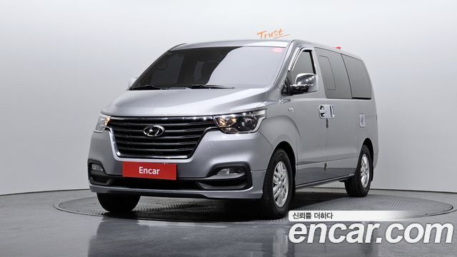 Hyundai Starex 2018 thumb 2