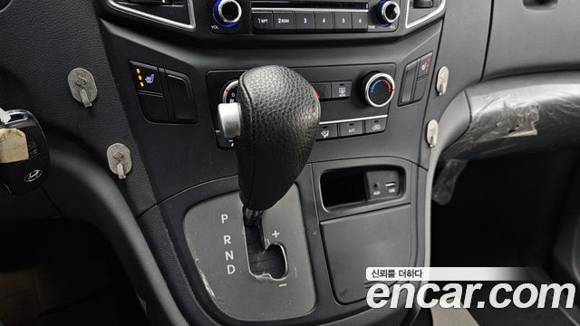 Hyundai Starex 2018 thumb 9