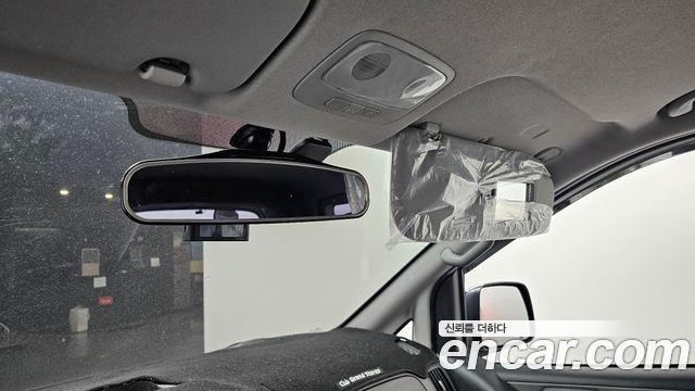 Hyundai Starex 2018 thumb 11