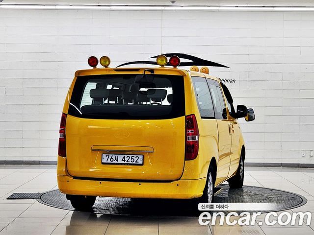 Hyundai Starex 2014 thumb 4