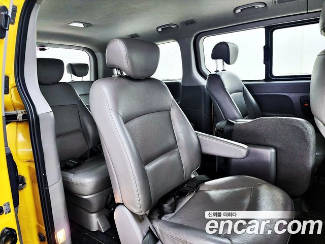 Hyundai Starex 2014 thumb 10