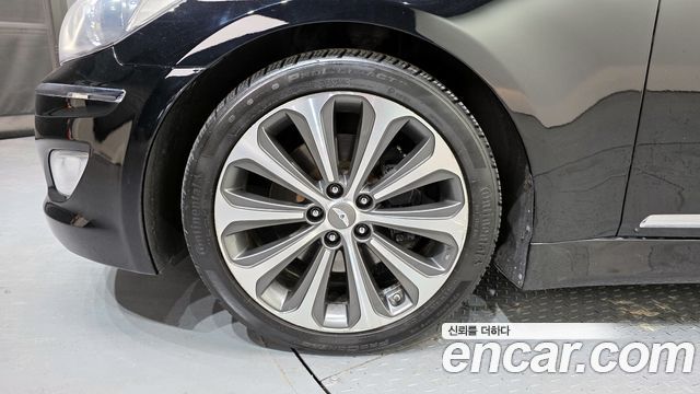 Hyundai Genesis 2012 thumb 6