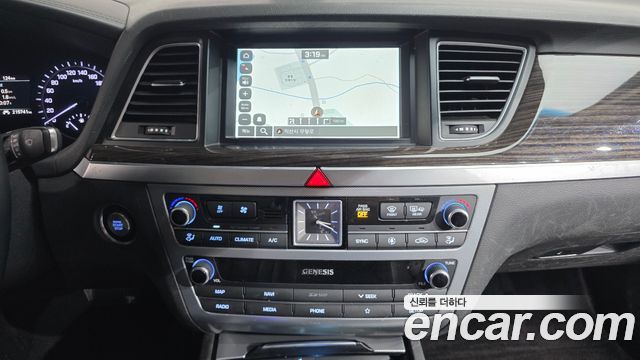 Genesis G80 2019 thumb 12
