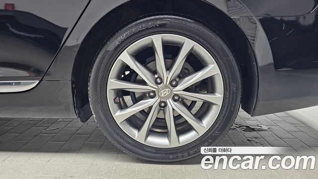 Hyundai Grandeur 2016 thumb 6