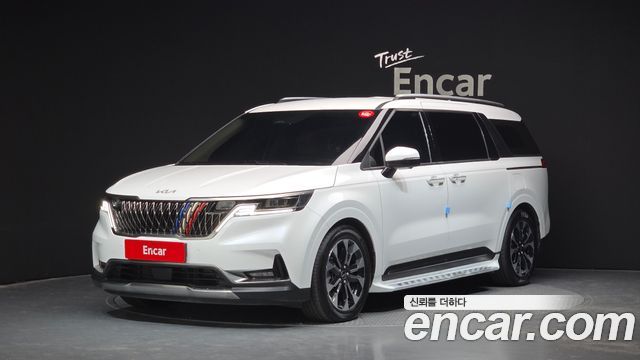 Kia Carnival 2023 thumb 2