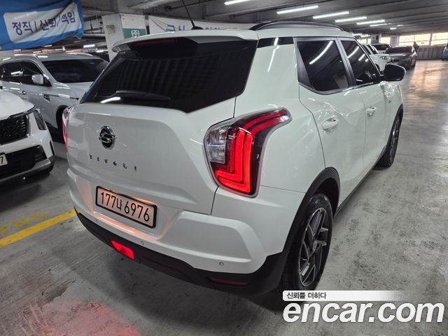 SsangYong Tivoli 2021 thumb 3