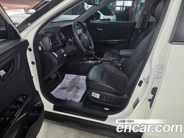 SsangYong Tivoli 2021 thumb 6