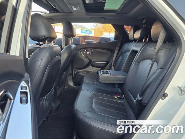 Hyundai Tucson 2011 thumb 9