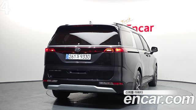Kia Carnival 2021 thumb 5