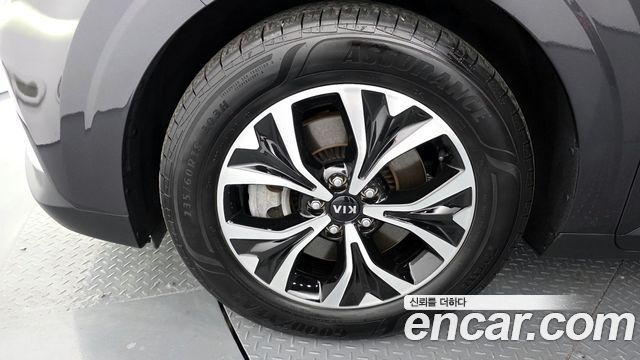 Kia Carnival 2021 thumb 6