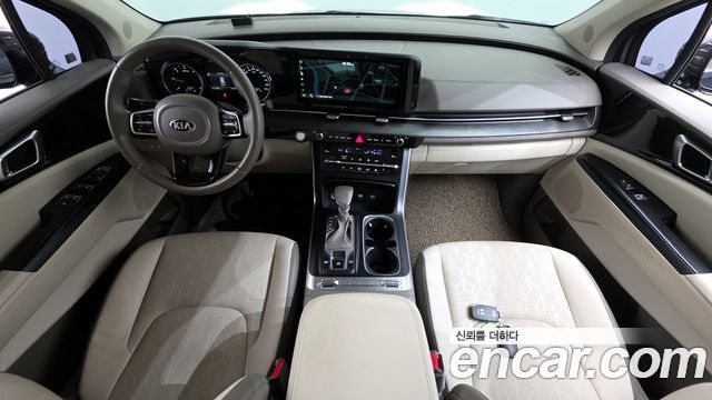 Kia Carnival 2021 thumb 8