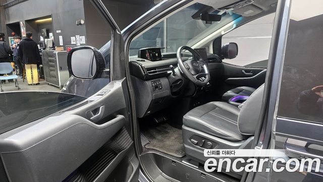 Hyundai Staria 2022 thumb 10