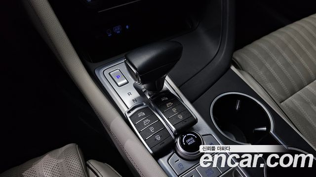 Genesis G70 2020 thumb 10