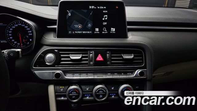 Genesis G70 2020 thumb 12