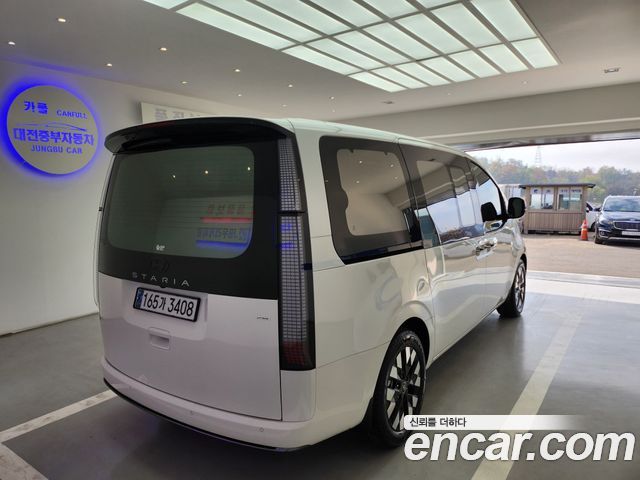 Hyundai Staria 2025 thumb 3
