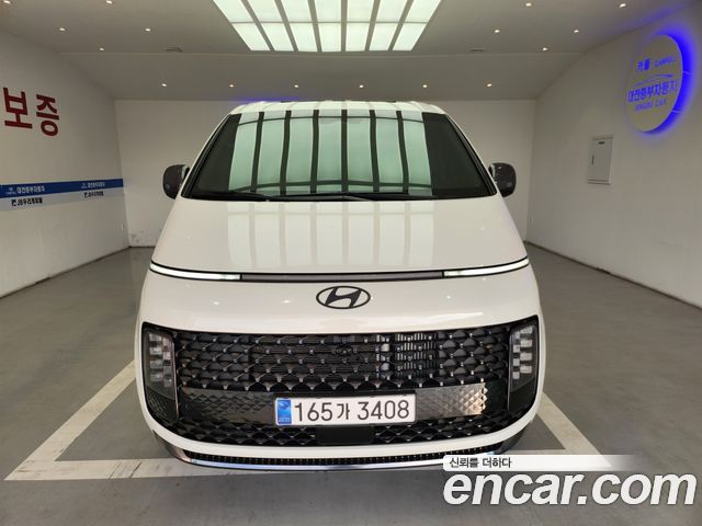 Hyundai Staria 2025 thumb 4
