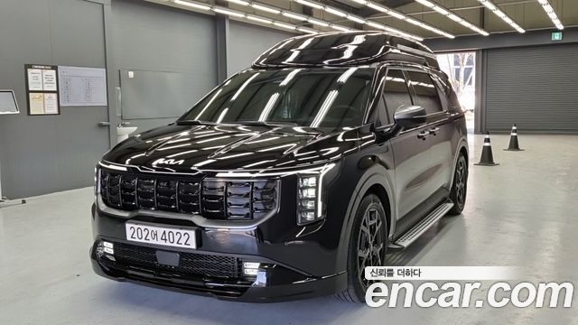 Kia Carnival 2024 thumb 3