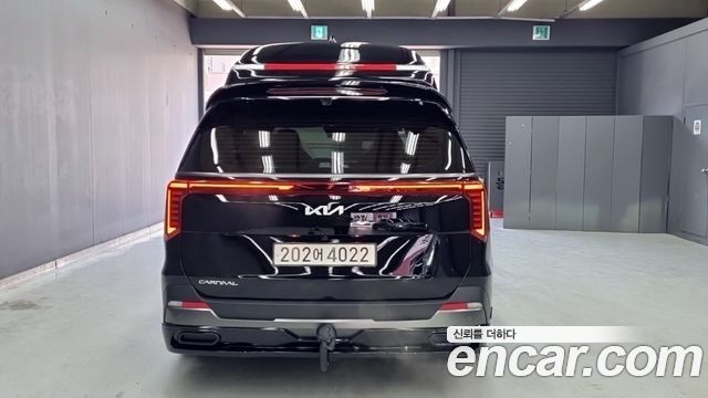 Kia Carnival 2024 thumb 5