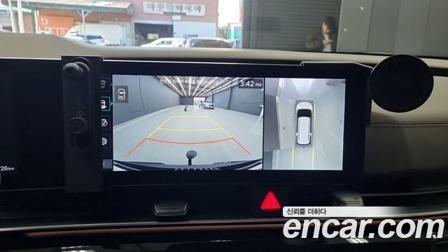 Kia Carnival 2024 thumb 10