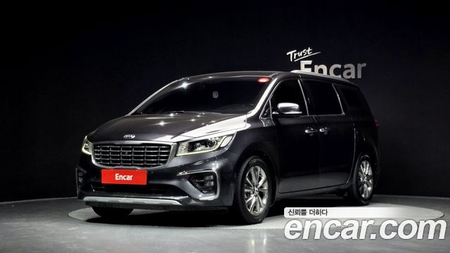 Kia Carnival 2018 thumb 2