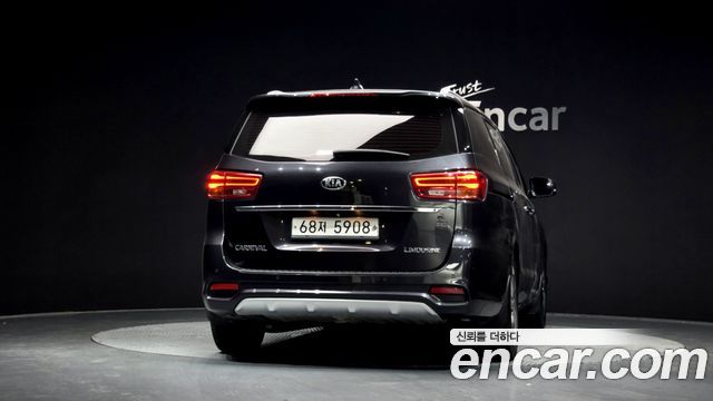 Kia Carnival 2018 thumb 5