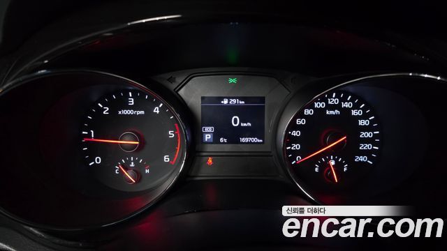 Kia Carnival 2018 thumb 9