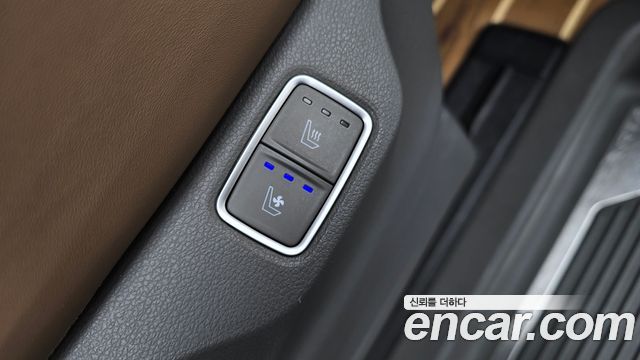 Hyundai Staria 2023 thumb 12