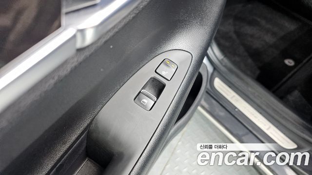 Hyundai Grandeur 2018 thumb 12