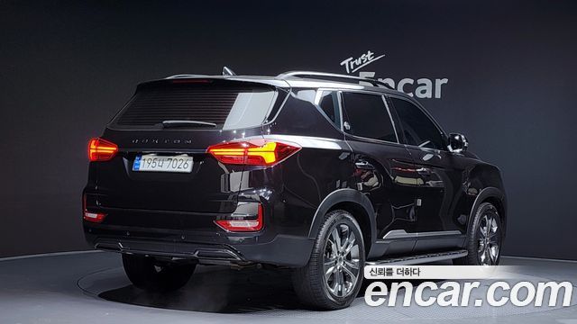 SsangYong Rexton 2023 thumb 3