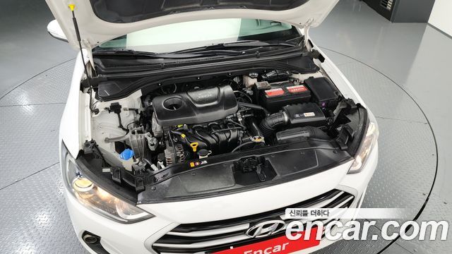 Hyundai Avante 2016 thumb 7
