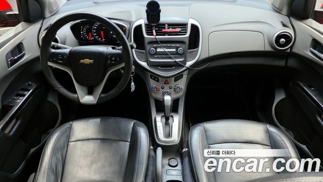 Chevrolet Aveo 2017 thumb 8