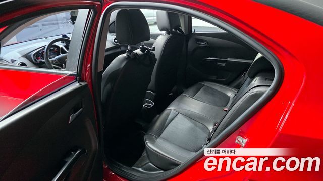 Chevrolet Aveo 2017 thumb 12