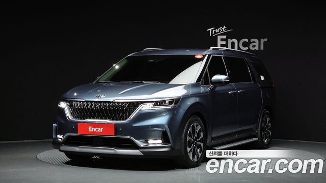 Kia Carnival 2021 thumb 2