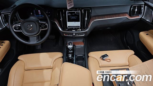 Volvo V60 2023 thumb 7