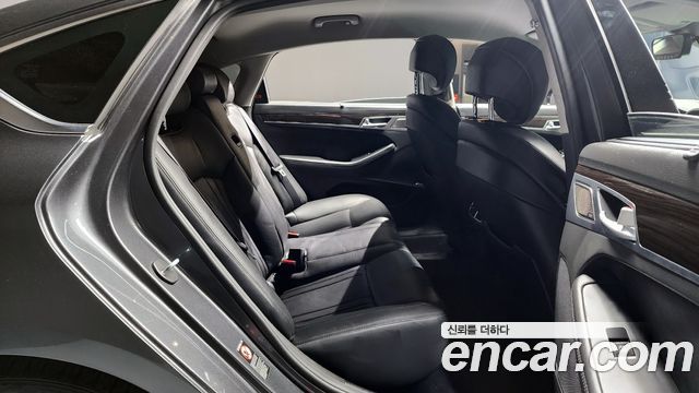 Genesis G80 2018 thumb 11