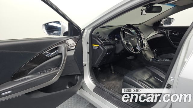 Hyundai Grandeur 2015 thumb 11