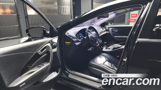 Hyundai Grandeur 2015 thumb 11