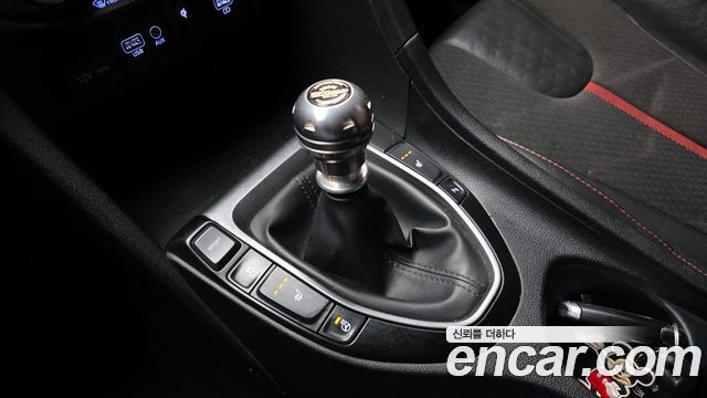 Hyundai Veloster 2019 thumb 9