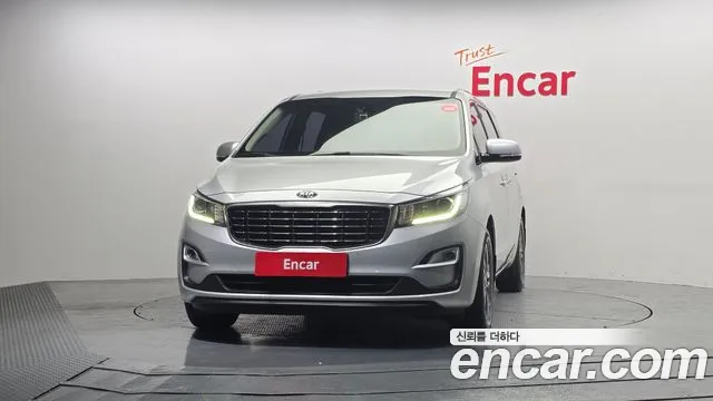 Kia Carnival 2020 thumb 4
