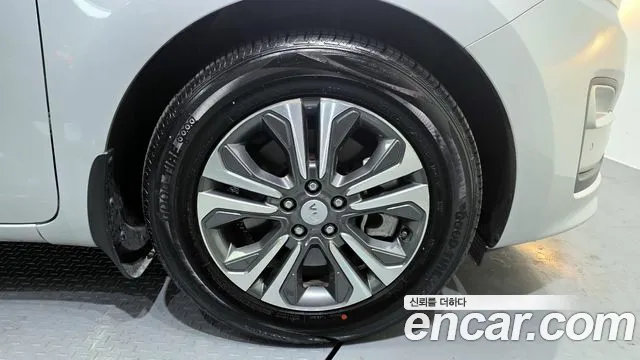 Kia Carnival 2020 thumb 6