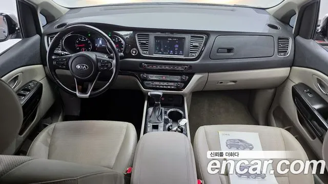 Kia Carnival 2020 thumb 8