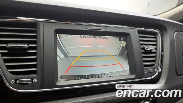 Kia Carnival 2020 thumb 12