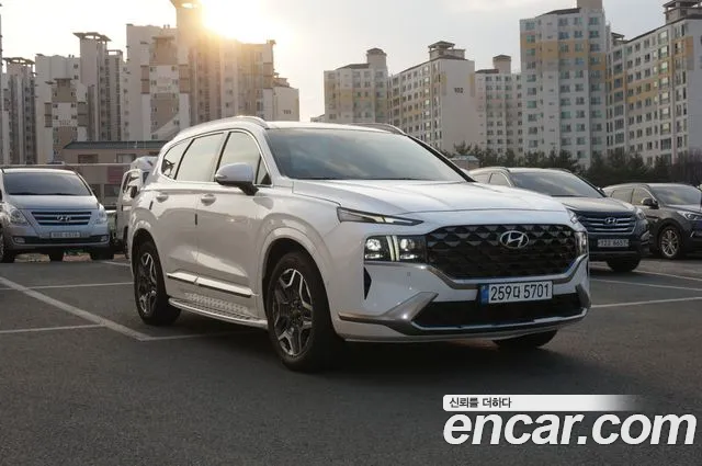 Hyundai Santa Fe 2023 thumb 4